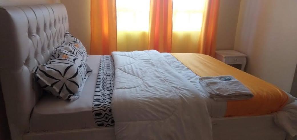 Royalty Cubes-Jkia Hotel Nairobi Phòng bức ảnh